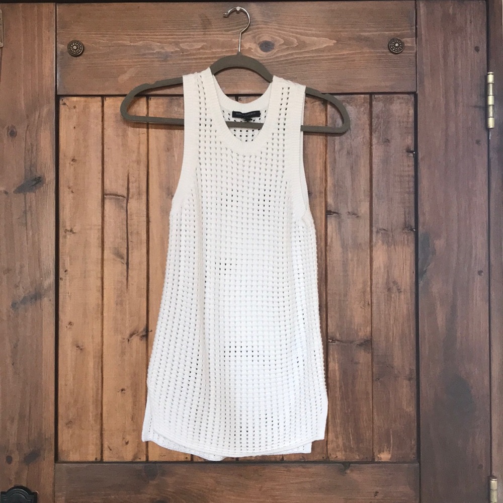 Woman’s banana republic sweater tank size XS
